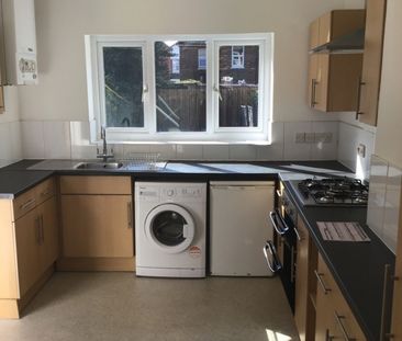 Prime 5 Double Bed Student House on Osborne Road - Photo 4