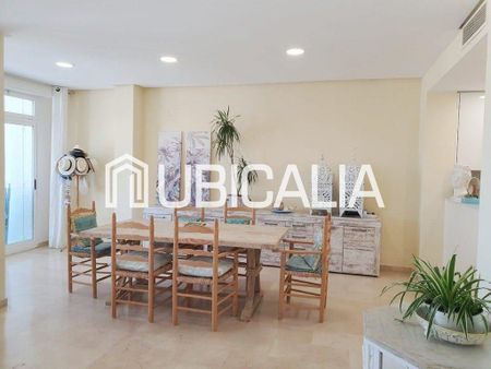 2 bedroom luxury penthouse for rent in Valencia - Photo 3