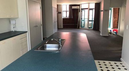 Character 3 Bedroom apartment - Photo 5