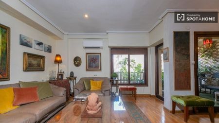 3 room luxury Flat for rent in Valencia - Photo 5