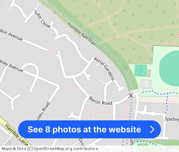 Astral Gardens, Hamble, SO31 - Photo 1