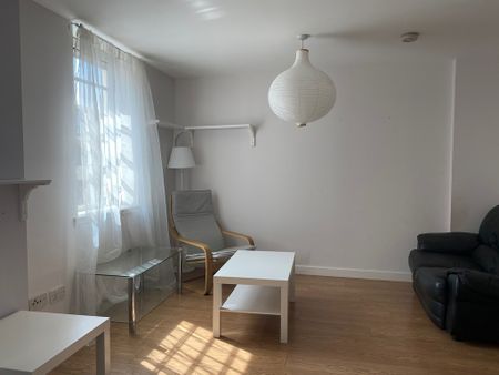 1 Bedroom Property To Rent - Photo 4