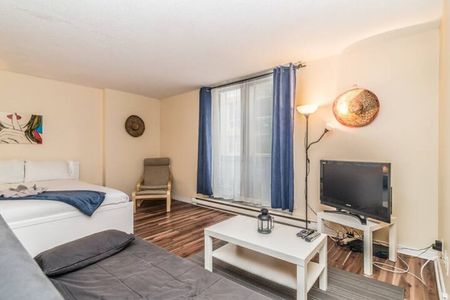 Rue Sainte-Élisabeth - Photo 3