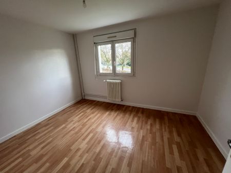 Location - Appartement T3 - 62 m² - Montbéliard - Photo 3