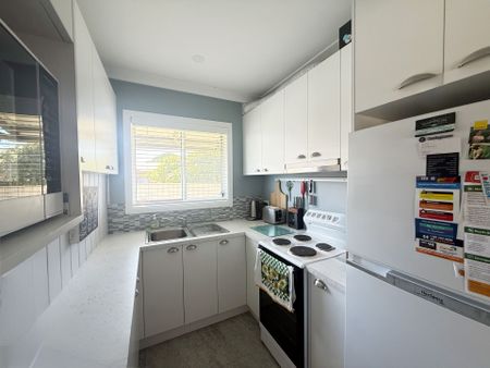 Charming Coastal Retreat At Greenwell Point - Photo 4