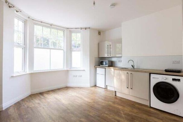 Regent Street, Rugby, CV21 - Photo 1