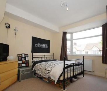 2 Bed Maisonette, Radbourne Avenue, W5 - Photo 4