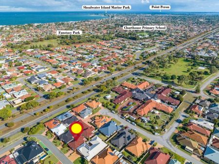 Low Maintenance Villa in Harrington Waters - Photo 3