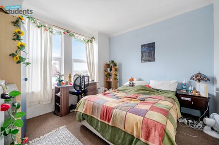 4 bedroom terraced house to rent - Photo 3