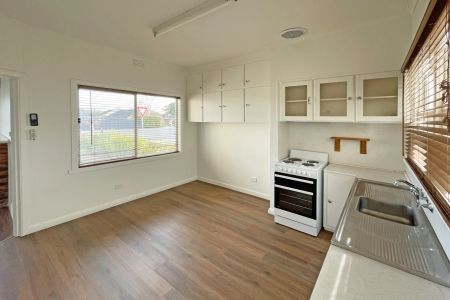 Great Location - Photo 5