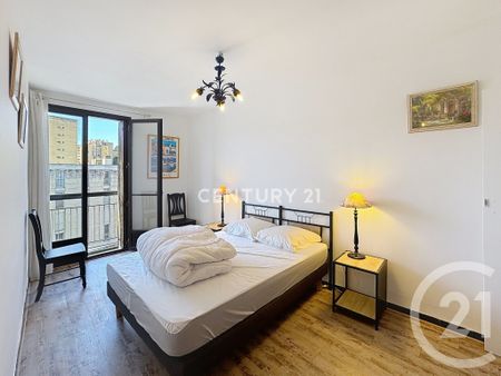 Location Appartement 3 pièces 70m² AUBAGNE 13400 - Photo 5