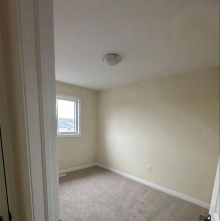 For Lease - 5 Revol Road, Penetanguishene, Ontario - Photo 3