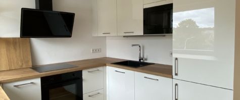 Moderne, schöne, teilmöblierte 4-Zimmer-Wohnung mit Balkon und EBK in Albachten - Photo 1