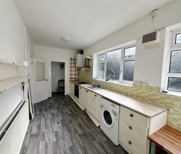 3 Bed Terraced House, Langsett Avenue, M6 - Photo 5