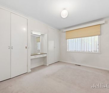 227 Rosanna Road, Rosanna - Photo 2