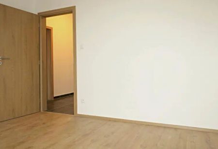 Pronájem cihlového bytu 2+kk s balkonem v Brně - Kamechách - Фото 5