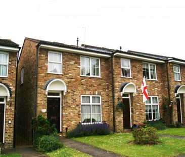 Holmsdale Close, Iver, Buckinghamshire,SL0 - Photo 4