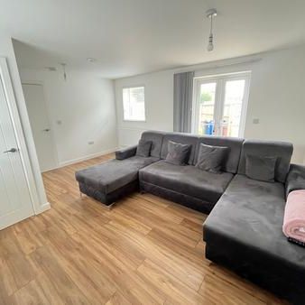 Shobnall Road, Burton upon Trent, DE14 - Photo 1