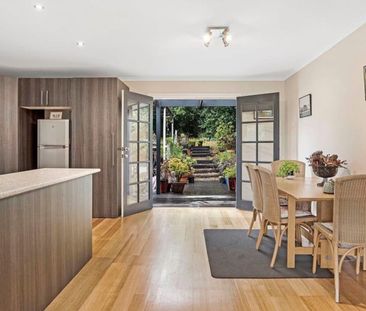 Family Home in Mooroolbark! - Photo 3