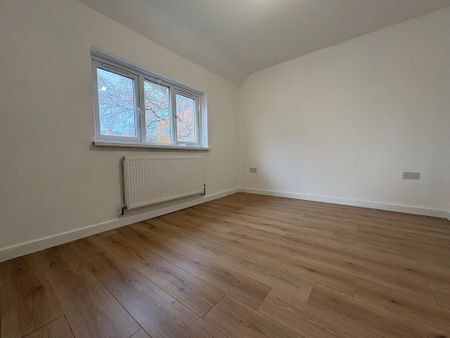 HernefieldRoad, BIRMINGHAM - Photo 2