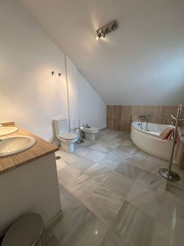 Alquiler Adosado en The Golden Mile, Marbella - Photo 4