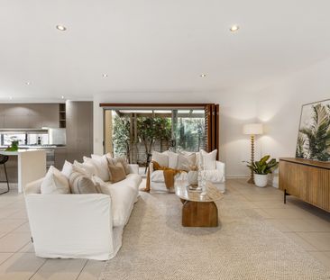 1/27 Chairlift Avenue, Mermaid Beach QLD 4218 - Villa For Rent - $1... - Photo 2