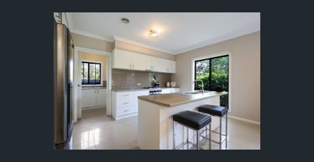 STYLISH 3-BEDROOM HOME - Photo 5