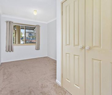 Seaside Manor - just a stones throw to Surf Beach! - Photo 1