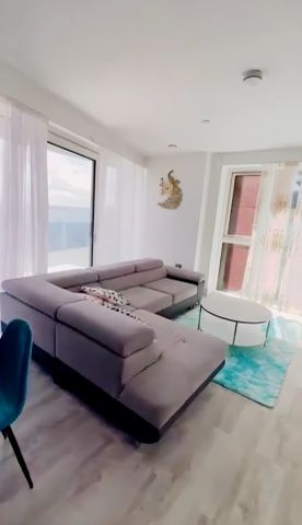 2 Bedroom 2 Bathroom Flat405 - Photo 3