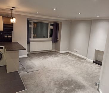 2 Bed Maisonette, Orchard Court, N2 - Photo 1