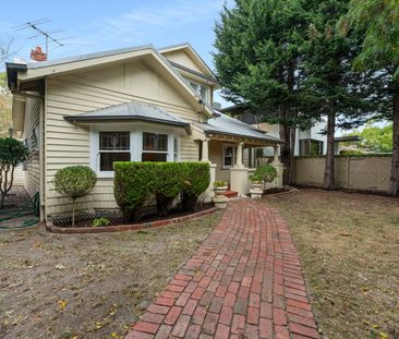 Living the Hampton Lifestyle - Photo 1