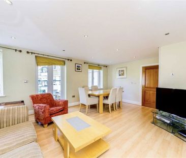 Strand Drive, TW9, London - Photo 1