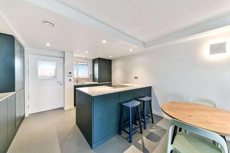 Brand new 1 bedroom 1 bathroom apartment to rent in this highly anticipated renovated development. - Photo 3