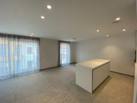 Nieuw luxe appartement centrum Roeselare te huur - Photo 5