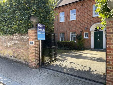 Church Street, Christchurch, Dorset, BH23 - Photo 2