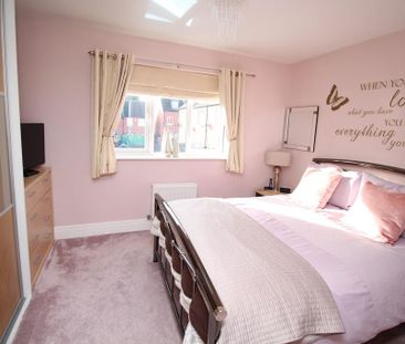 2 bedroom semi-detached house to rent - Photo 4