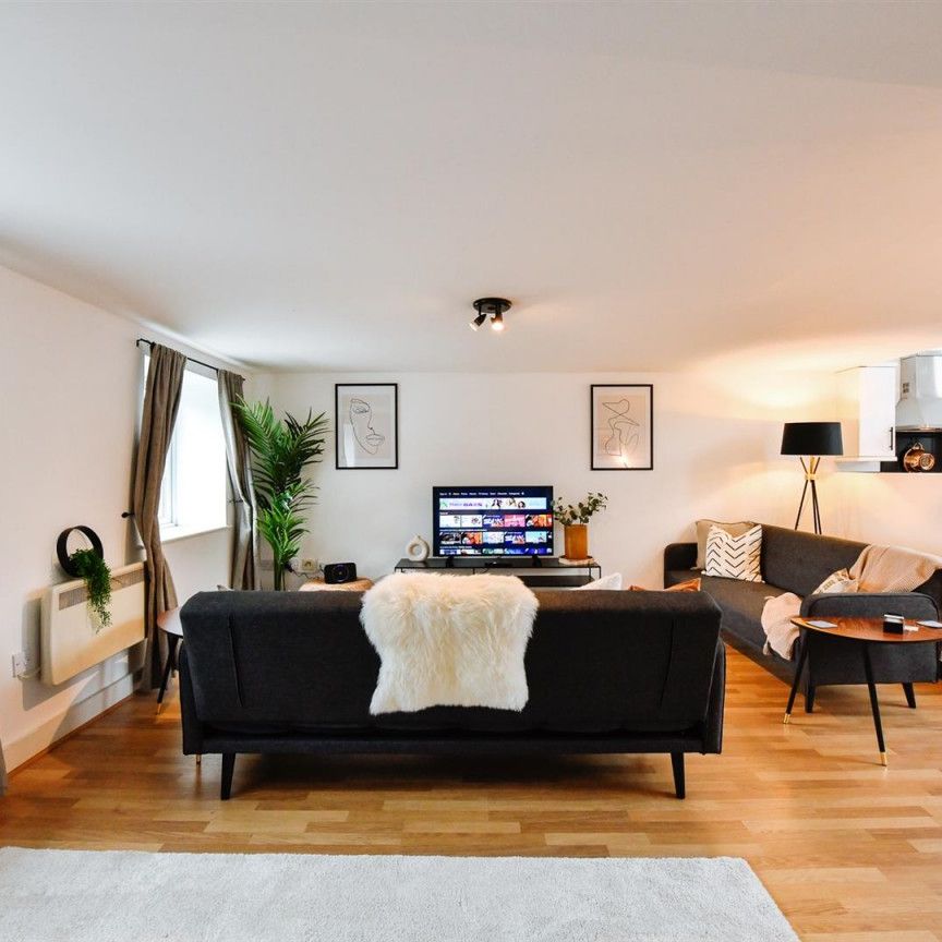 St Thomas Lofts, St. Thomas, SA1 8BG, Swansea - Photo 1