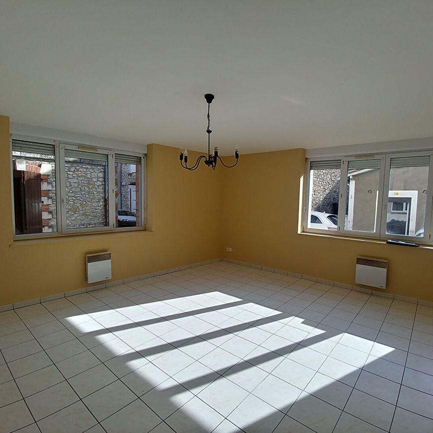 Location Appartement 2 pièces 64m² - Photo 1