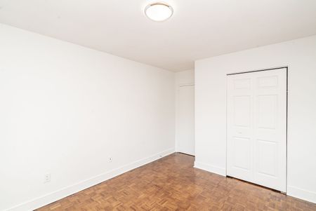 55 Eccleston Drive - Photo 2