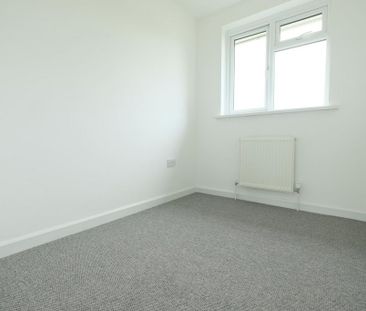 3 bedroom detached house to rent - Photo 4