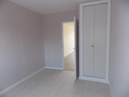 Location Appartement 3 pièces 62m² ST CYR SUR LOIRE 37540 - Photo 4