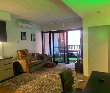 Flemington - Photo 1