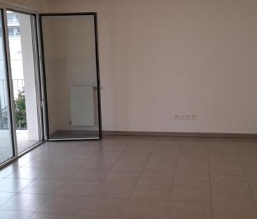 Location Appartement 3 pièces 64m² BORDEAUX 33300 - Photo 6