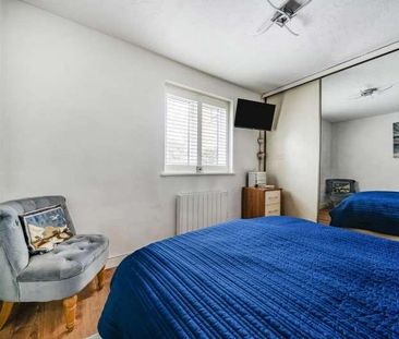 Woking, GU22 - Photo 5