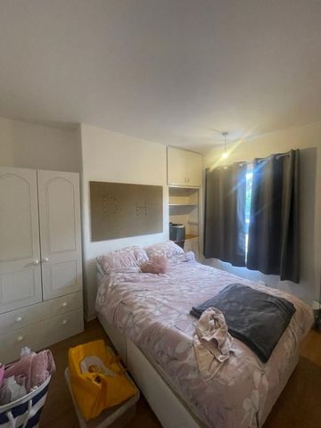 16 Albert Street - Huge 2 Bedroom Property Close to James FranceLoughborough - Photo 4