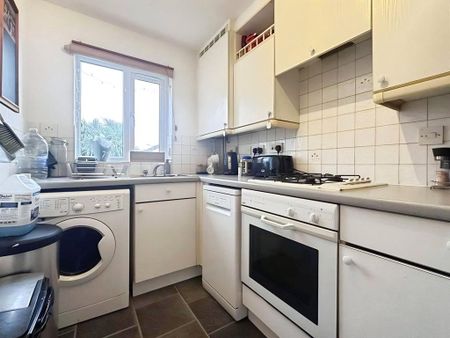 2 bedroom terraced house to rent - Photo 4