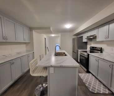 For Lease - 98 Wraggs Road Unit# Bsmt, Bradford West Gwillimbury, O... - Photo 1