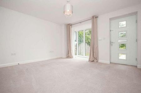 Prestbury Close, Cheltenham, GL52 - Photo 3