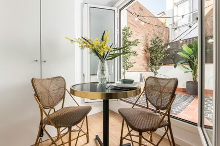 Carrer de Bordeus, Barcelona, Catalonia 08029 - Photo 4