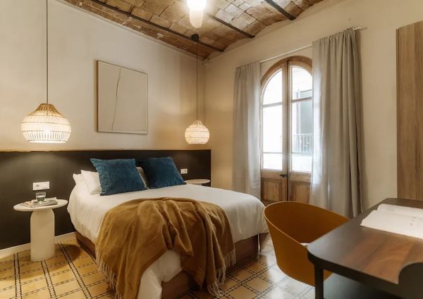 Carrer de Gombau, Barcelona, Catalonia 08003